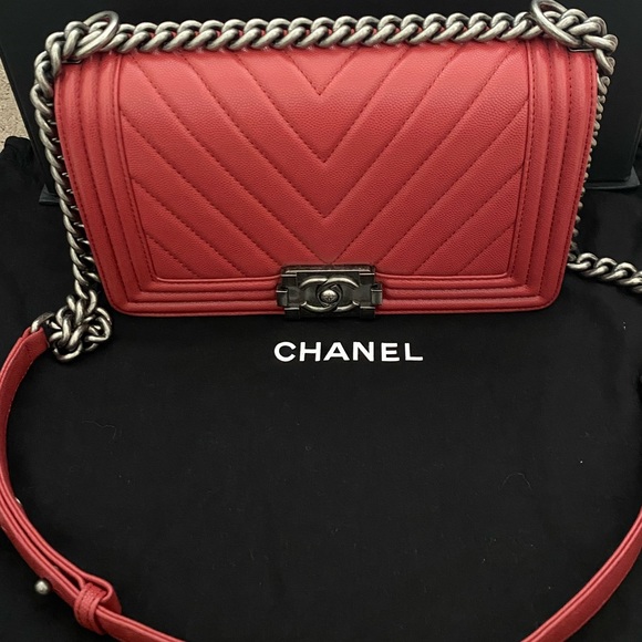 CHANEL Handbags - CHANEL Chevron Quilted Old Medium Boy Flap Red